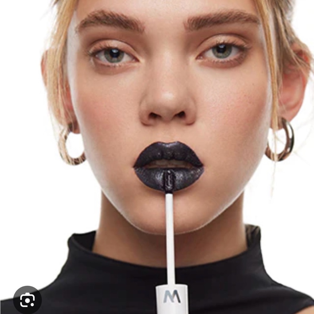 Wonderskin Lip Stain, Black Vinyl limited edition - Picture 2 of 7